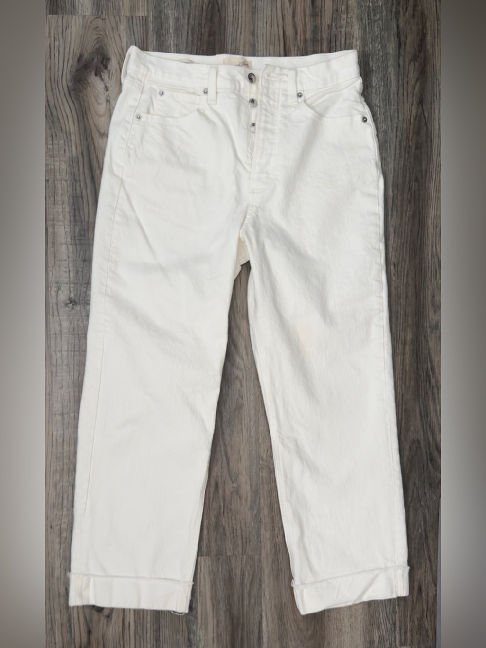 Universal Thread : EUC Highest Women Off White Jeans with cuffed ankle